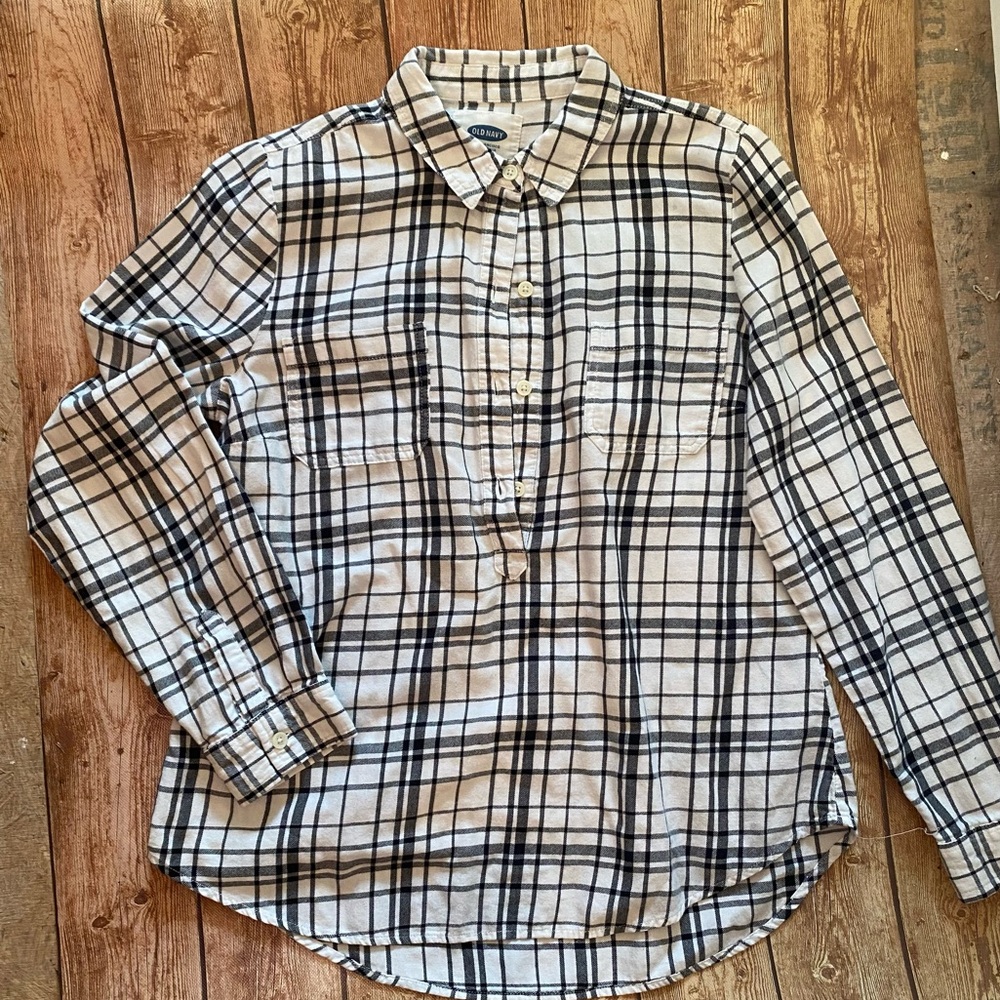 Old Navy Black and White Checkered Shirt